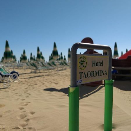 Hotel Taormina Лидо-ди-Езоло Экстерьер фото