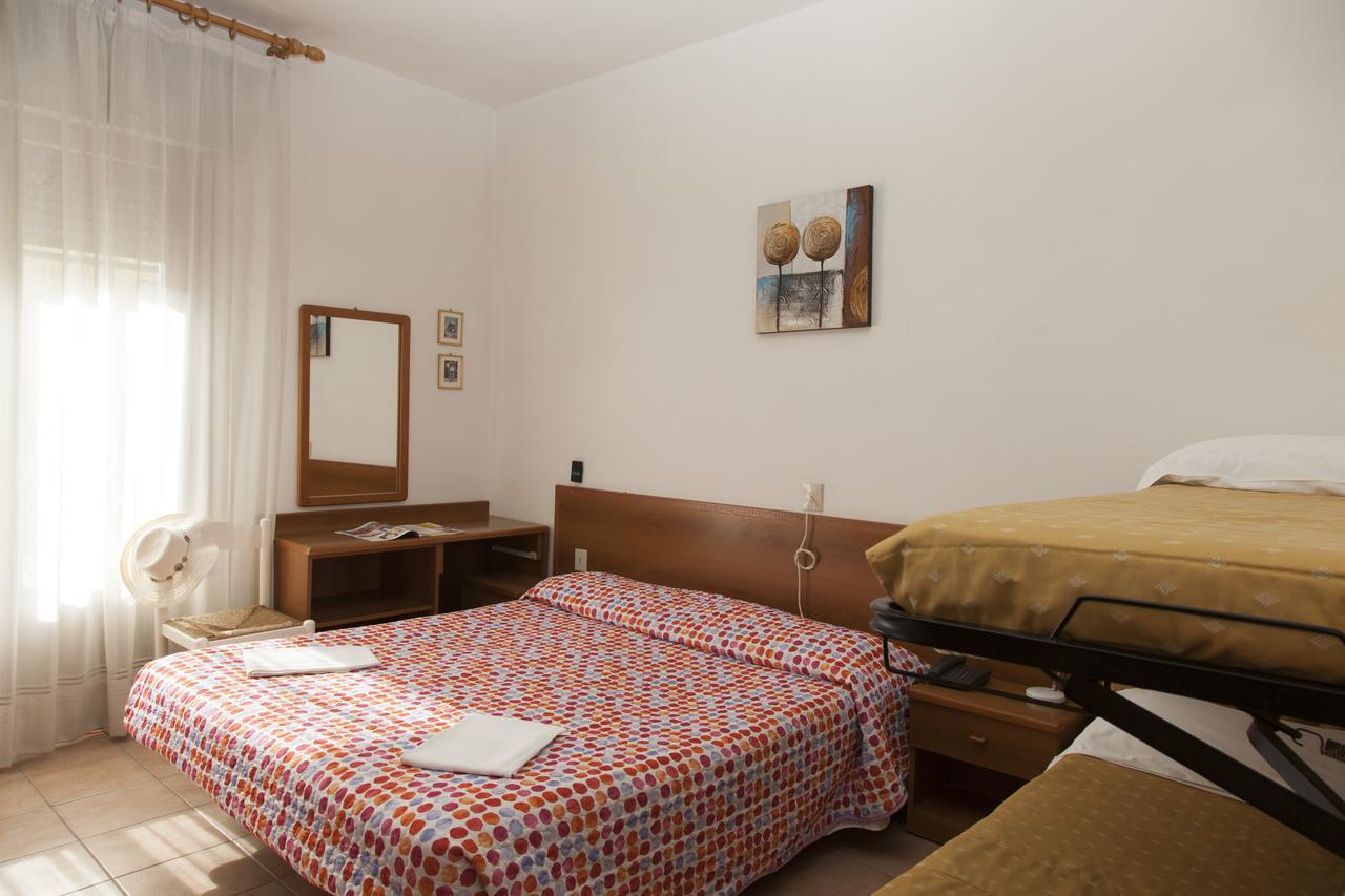 Hotel Taormina Лидо-ди-Езоло Экстерьер фото