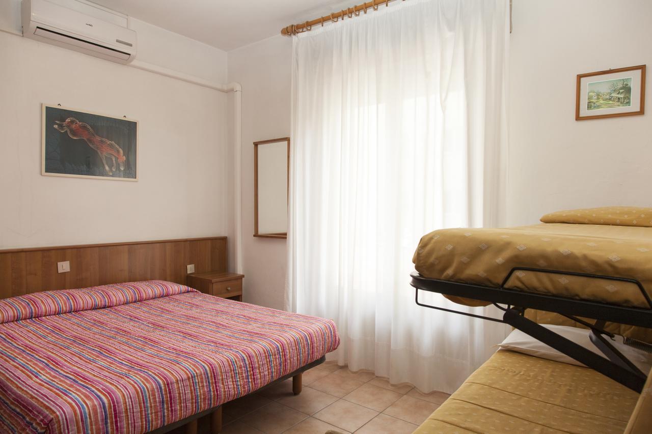Hotel Taormina Лидо-ди-Езоло Экстерьер фото